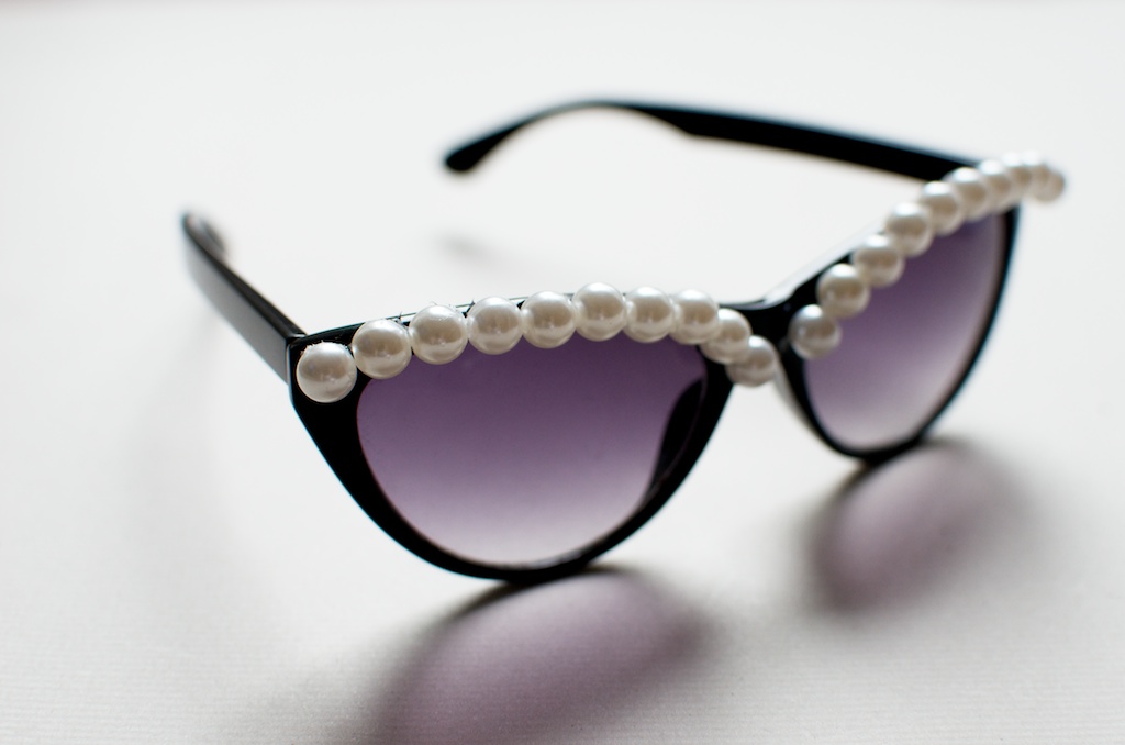 DIY Pearl Sunglasses a pair and a spare 023