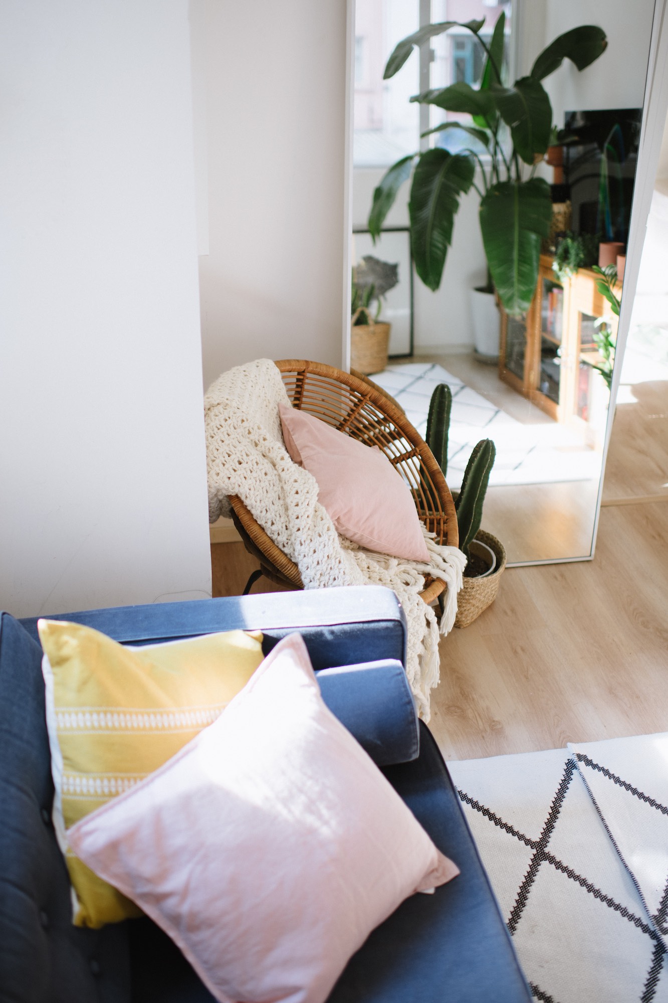How To Make Your Tiny Living Space Look Huge