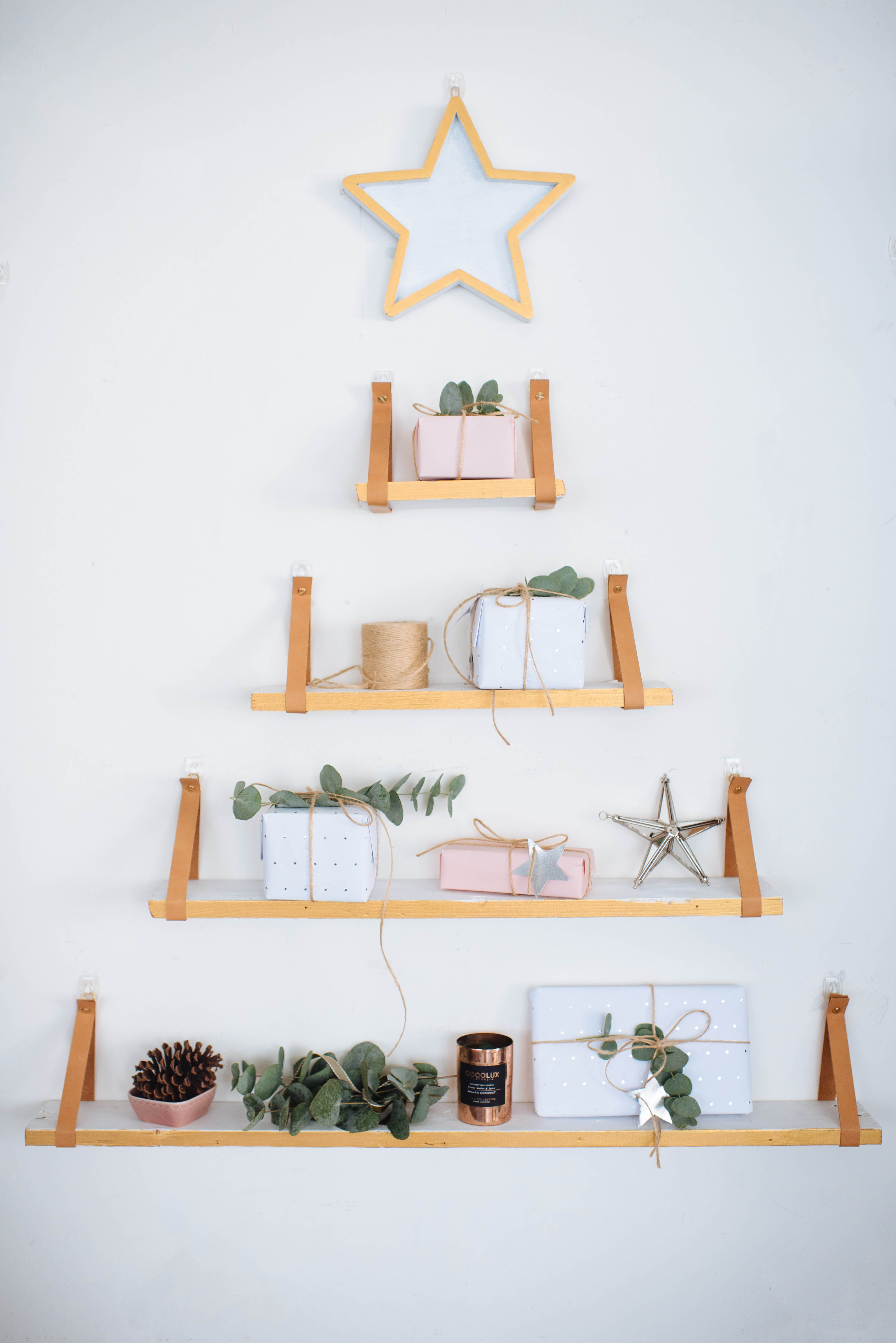 DIY Shelf Christmas Tree