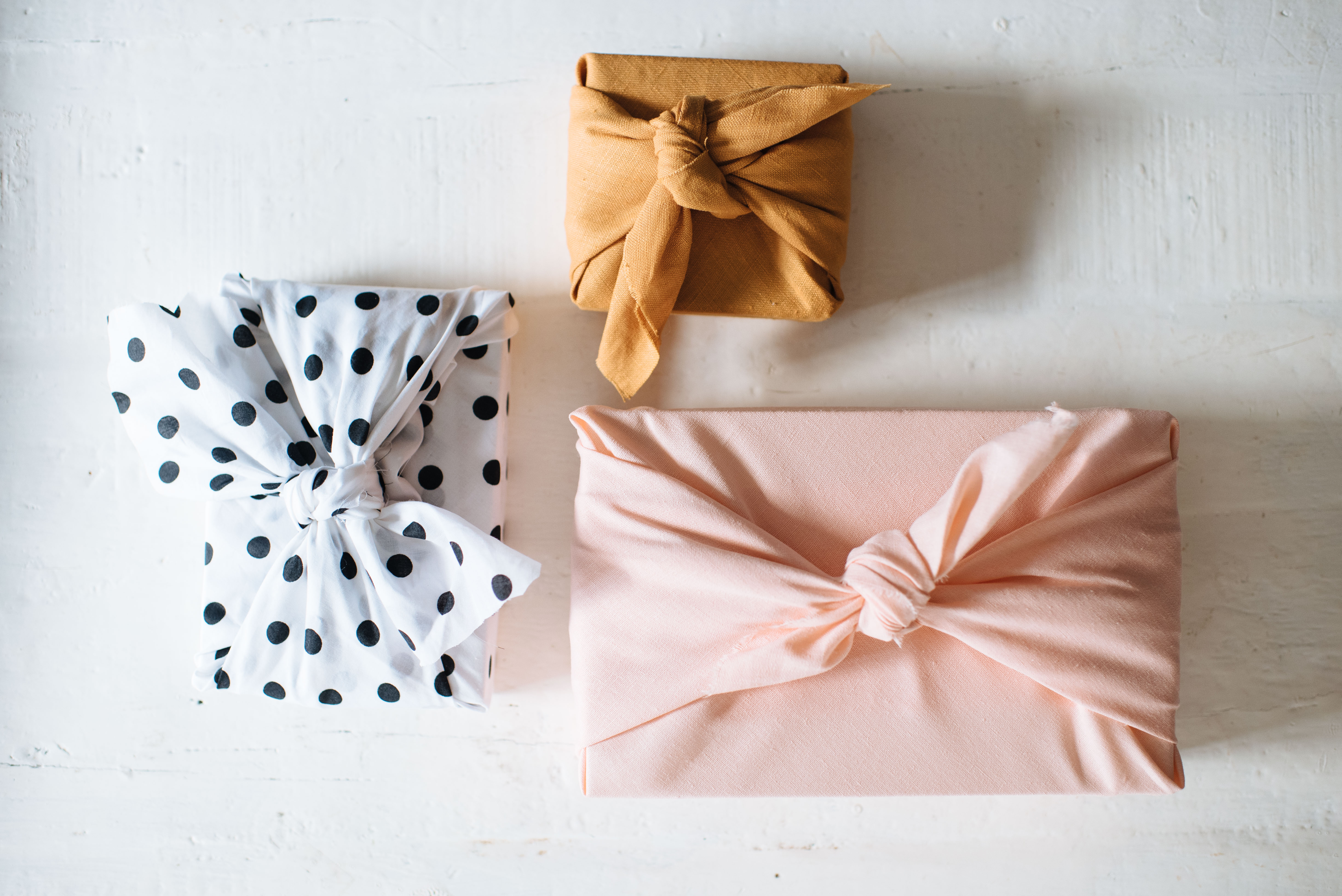 DIY Fabric Wrapped Gifts